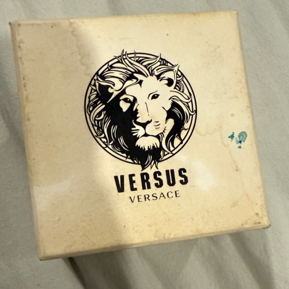 Versus Versace Black and‎ Gold Timepiece watch main image 8